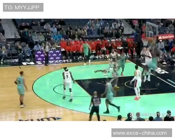 2016年NBA季后赛黄蜂与热火第三场激战回顾与精彩瞬间分析