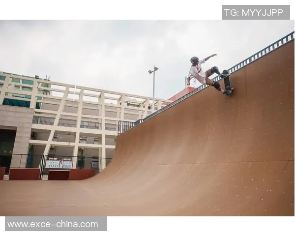 广州滑板队进攻战术解析与滑板文化的深度融合探讨