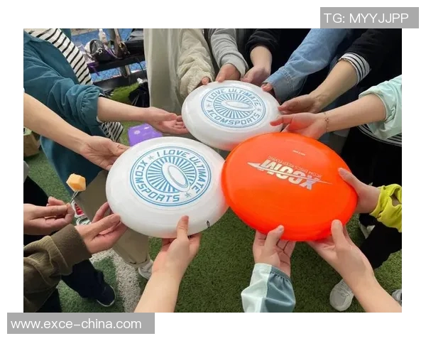 飞盘热潮下的北京飞盘队团队协作争议引发广泛讨论与思考