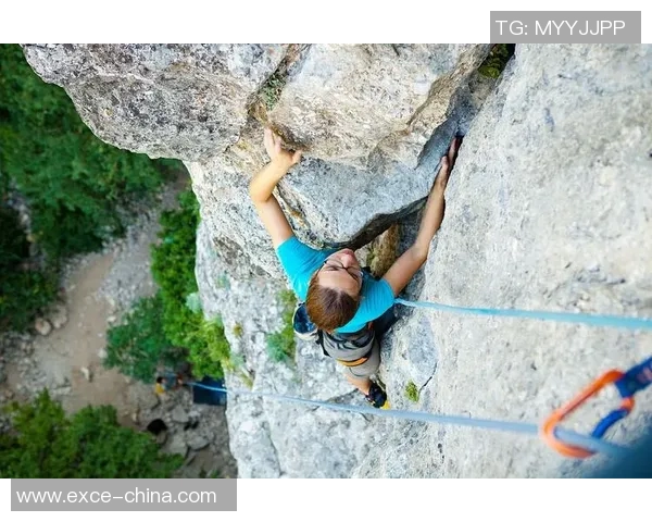 成都攀岩队的节奏之旅:探索攀岩巨献背后的激情与挑战 成都攀岩队的节奏之旅:探索攀岩巨献背后的激情与挑战