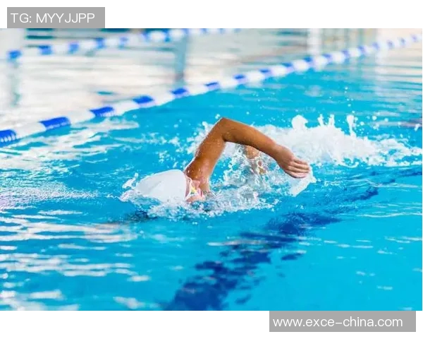 突破极限挑战自我 游泳运动员奋力拼搏的背后故事与奋斗历程